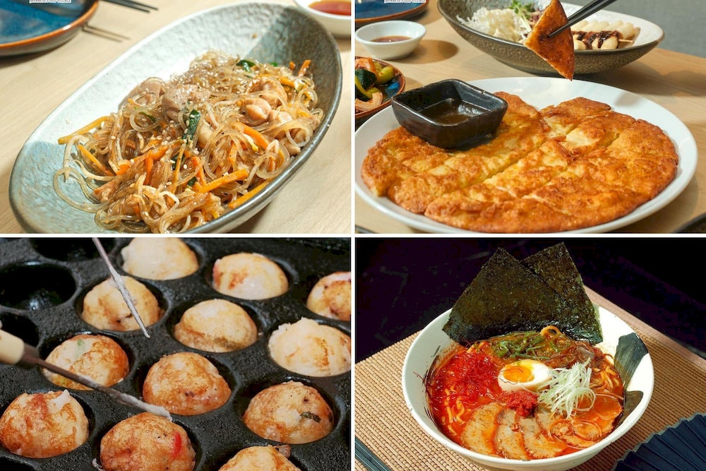 Oedo Alley is designed as a food court, which serves many traditional Japanese foods like takoyaki, ramen, etc. 